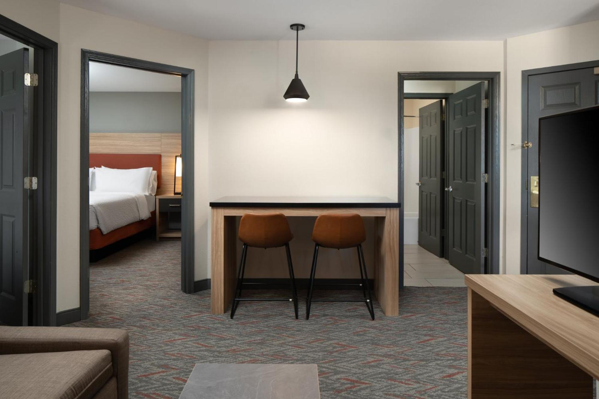 ทาวน์เพลซ สวีท เซนต์หลุยส์ เซนต์ชาร์ลส์ Hotel Saint Charles ภายนอก รูปภาพ